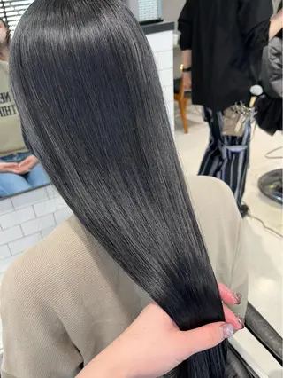 ロング カラー パーマ ヘアアレンジ 透明感/オリーブ/ グレージュ/YUKAのヘアスタイル