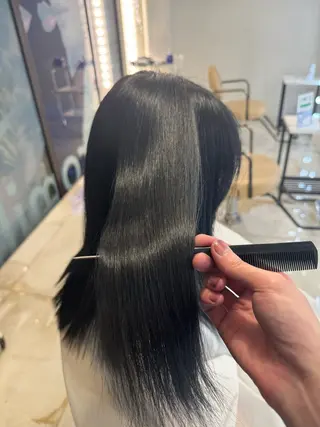 ミディアム SHIN レイヤー‪‪カットのヘアスタイル