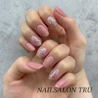 ネイル 𝐼𝑁𝑂𝑈𝐸 𝑀𝐼𝐴のネイルデザイン