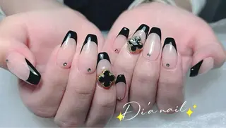 セミロング 戸井田 静香のネイルデザイン