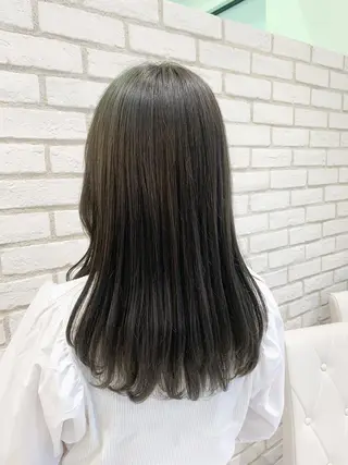 セミロング カラー 相原 瞳のヘアスタイル