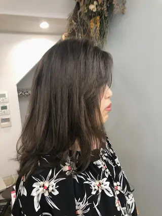 セミロング カラー ヘアアレンジ Flamme Annaのヘアスタイル