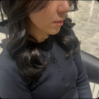 ミディアム パーマ コテ巻きパーマ💙 シノヤユイのヘアスタイル