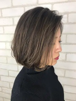 ショート カラー 小島 侑衣のヘアスタイル