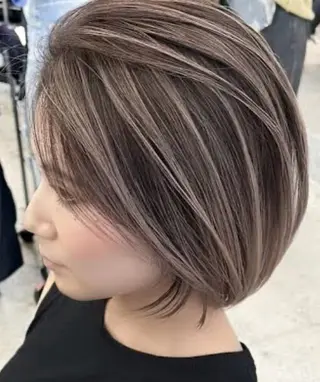 ショート カラー Lumo Yu-kiのヘアスタイル