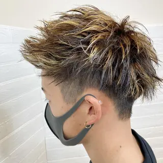 ショート カラー メンズ特化パーマ職人 黒川真伍のヘアスタイル