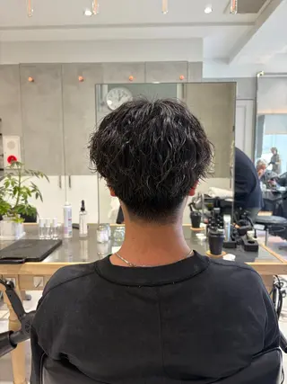 ショート パーマ メンズ 似合わせレイヤー 🩶アヤラのヘアスタイル