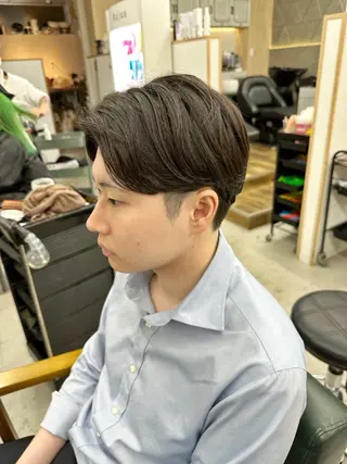 パーマ メンズ 八谷 将平のヘアスタイル
