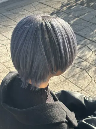 ショート カラー 🍓ハイトーンカラー 🎀nene🍓のヘアスタイル
