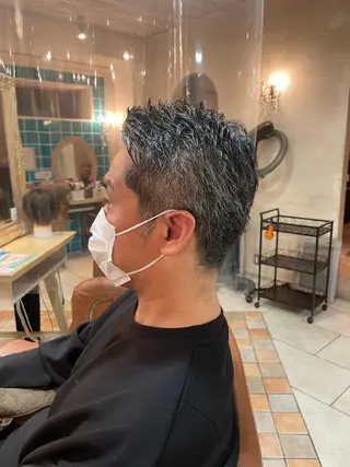 メンズ ショートカットなら 前平友慈のヘアスタイル