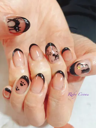 ネイル Ruby Crownのネイルデザイン