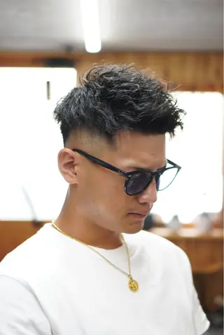パーマ メンズ 関 晃哉のヘアスタイル
