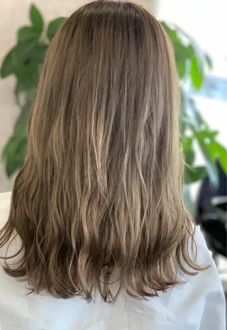セミロング カラー メンズスタイル バレイヤージュ　齋藤のヘアスタイル