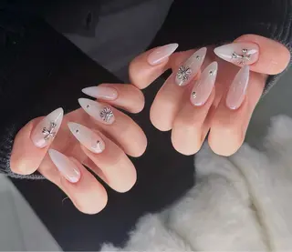 ネイル 🎀PG🩵 ネイルサロンのネイルデザイン