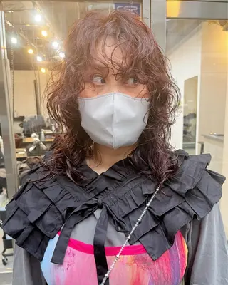 ミディアム パーマ 奥秋 理紗　sai xのヘアスタイル