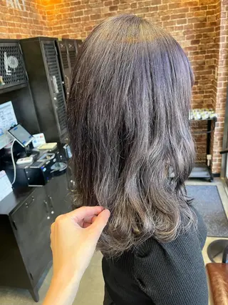 ロング カラー パーマ ヘアアレンジ メンズ キッズ ネイル マツエク・マツパ アイブロウ 久木原 ゆりのヘアスタイル