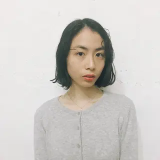 ショート パーマ mayu🤍 透明感カラーのヘアスタイル