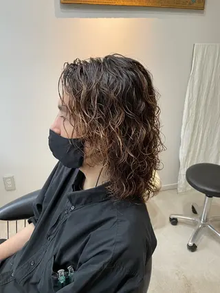 パーマ 芳賀 風斗のヘアスタイル