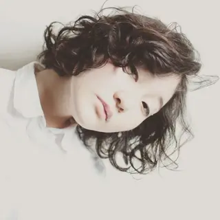 ミディアム 高橋 亜紀のヘアスタイル