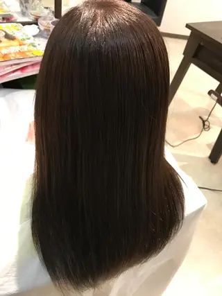 ロング カラー 岡本 智次のヘアスタイル