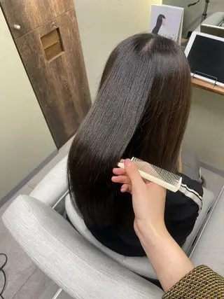 ロング カラー 板垣 咲希のヘアスタイル