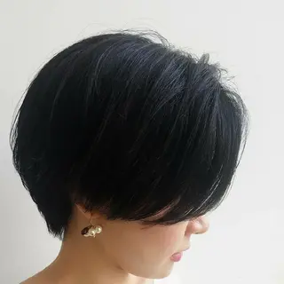 カラー ショート ヘアアレンジ iplus まつげ、眉毛、耳つぼのマツエク・マツパデザイン