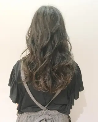 セミロング 美髪専門サロン kazuのヘアスタイル