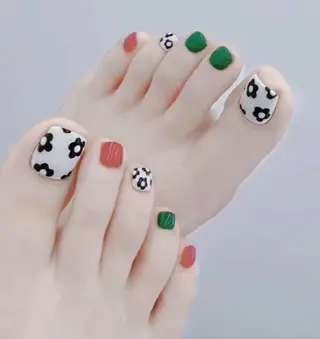 ネイル MoonNail ユリ🌸のネイルデザイン