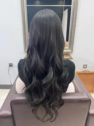 ロング カラー 産休の為お休みです! 小島凜のヘアスタイル