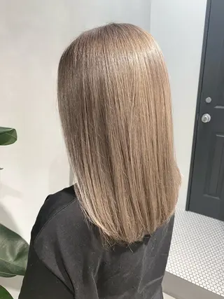 セミロング カラー M IIのヘアスタイル