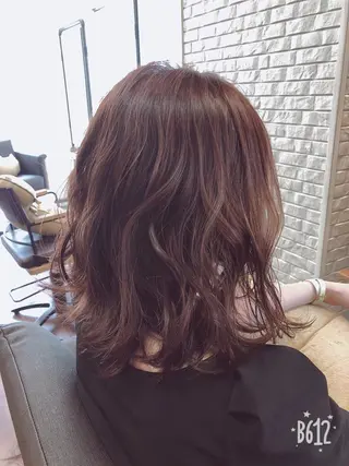 ミディアム カラー 伊藤 さやかのヘアスタイル