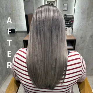 ロング カラー ホワイトブロンド RIKUTOのヘアスタイル