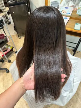 ロング やまぐち まりんのヘアスタイル