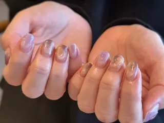 ネイル KITS所属・KITS ニュアンスネイルのネイルデザイン