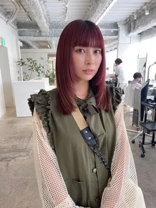 ミディアム oma　袮次金 鈴香のヘアスタイル