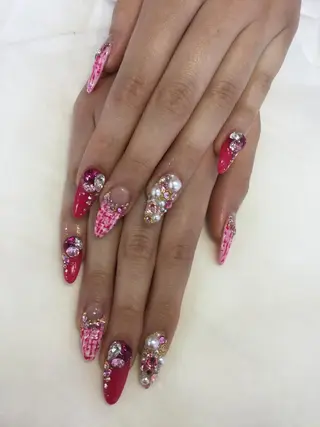 ネイル 💎🐰 saki. m 🐰💎のネイルデザイン