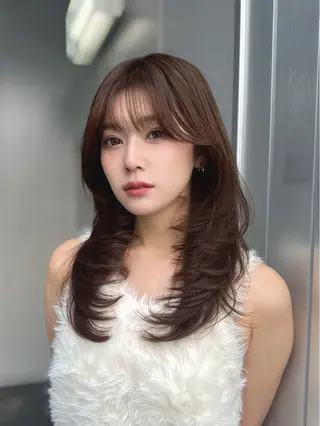 ロング 艶カラー✨レイヤー 𝐚𝐲𝐚𝐤𝐚のヘアスタイル