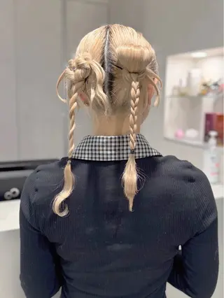 セミロング ヘアアレンジ 🐈⬛カチモリ/暖 色/𝐌𝐢𝐤𝐮のヘアスタイル