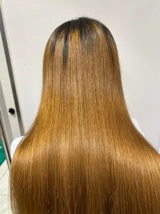 ロング 美髪縮毛矯正 穴見太伍のヘアスタイル