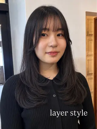 セミロング ウシロダ メグミ ／ボブ／透明感カラーのヘアスタイル