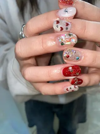 ネイル 栗林 実莉のネイルデザイン