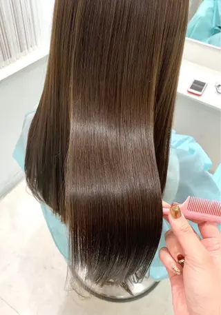 ミディアム カラー GOODDAY ヘアサロンのヘアスタイル
