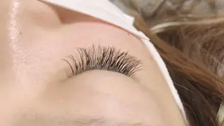 マツエク・マツパ R ...Rの眉毛・アイブロウイメージ