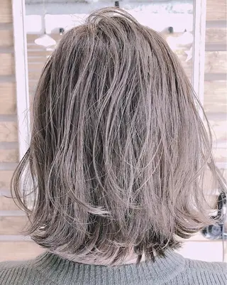 ミディアム loup yunaのヘアスタイル