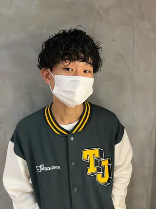 ショート パーマ メンズ 波巻きスパイラルパー マ/シャドウパーマ駿のヘアスタイル