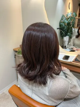 ミディアム カラー 長田 晴菜のヘアスタイル