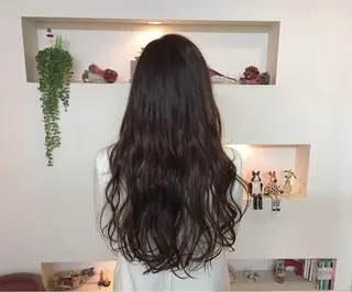 ロング カラー ITO YUKIのヘアスタイル