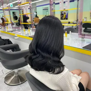 セミロング カラー ヘアアレンジ mai🍑暖色カラー /レイヤー💖のヘアスタイル