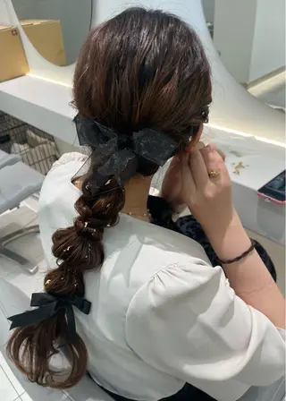 ヘアアレンジ ヘアセット🎀耳つぼ 👂💎MONAMIのヘアスタイル