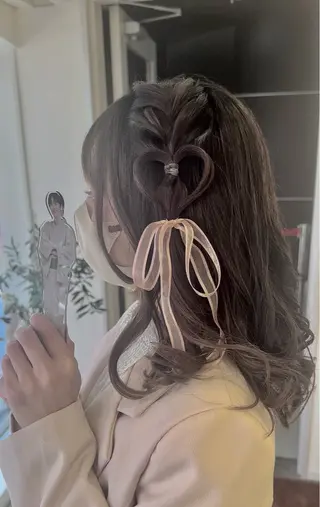 セミロング ヘアアレンジ 銀座レイヤーカット ×シースルー前髪のヘアスタイル